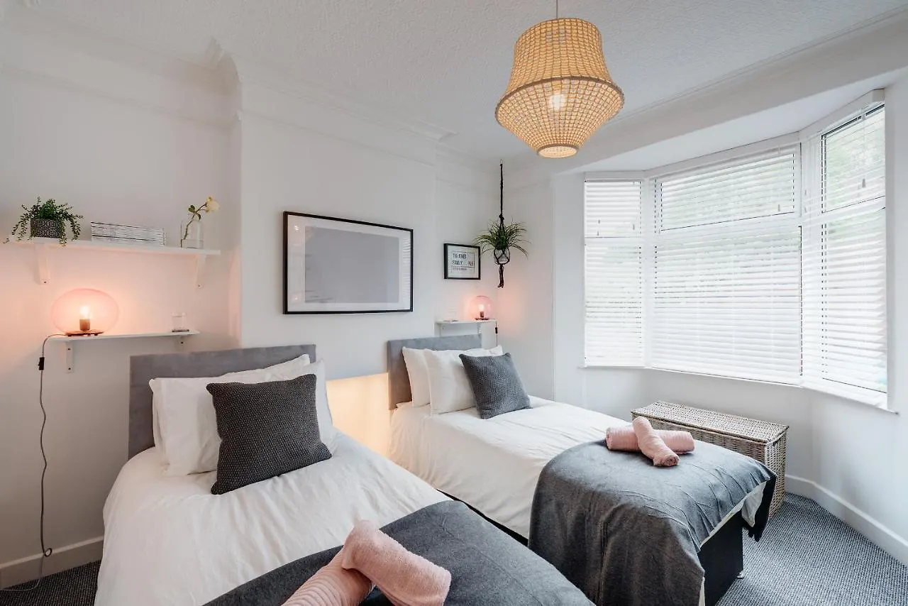 Nomi Homes - Exeter - Bookdirect - Central - Beach - Wifi Holiday home